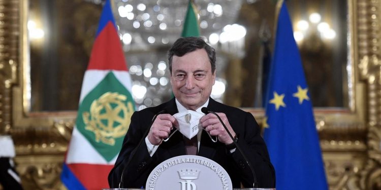 Mario Draghi dopo l'incarico di Mattarella