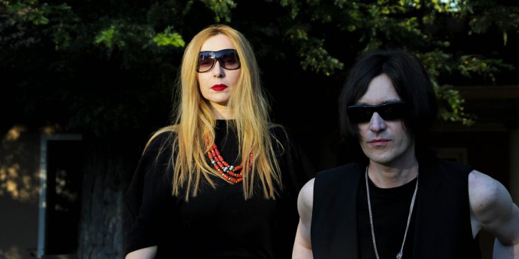 Schonwald, il duo post punk danza con le ombre