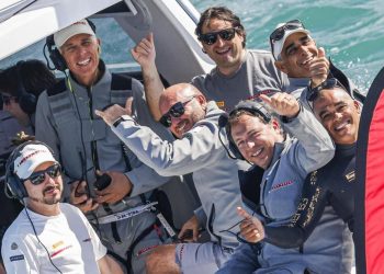 Luna Rossa, Prada Team
