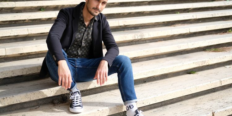 Tra amori, bugie e colpi di tacco “Isla bonita”, il romanzo di Nicola Muscas sul cambiamento
