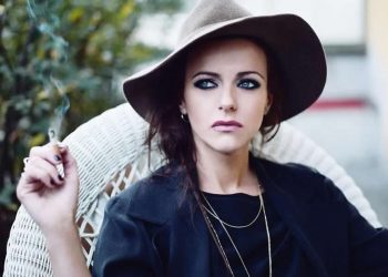 Rachele Bastreghi – Soave Psychodonna