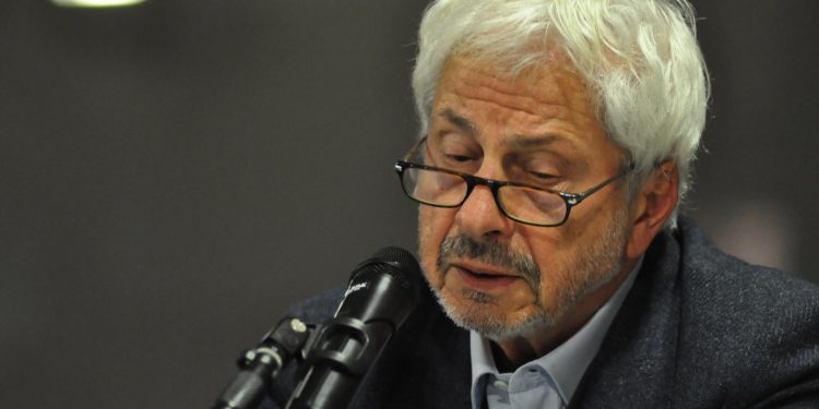 Teatro, l’attore e regista Mario Faticoni vince il premio Emily Dickinson