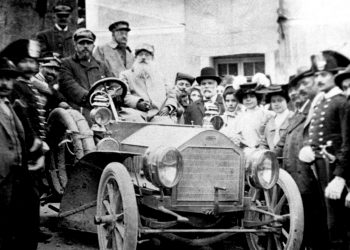 “Sa carrotza ‘e fogu”. Quando la Sardegna scoprì l’automobile