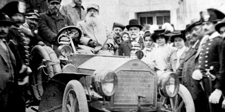 “Sa carrotza ‘e fogu”. Quando la Sardegna scoprì l’automobile