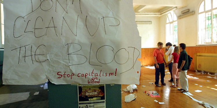 Non puliamo quel sangue. Genova, vent’anni dopo