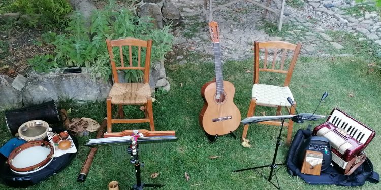 Stagione estiva di prosa, musica e teatro con ‘Il giardino dei Gelsi’ a Casa Saddi