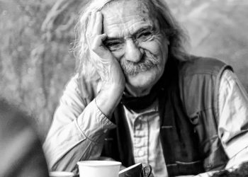 La scomparsa di Jack Hirschman, il poeta degli “Arcani” che amava la Sardegna