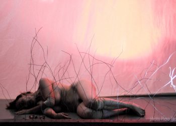 Teatro, arriva a Cagliari la compagnia romana Focus_2 con “Apparatus Matri”