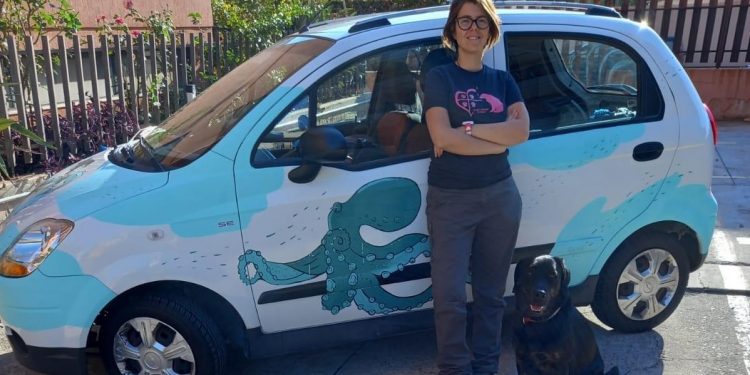 Carola e Polly, in viaggio da Cagliari sulla polpomobile per ripulire l’Europa