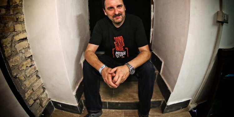 Sabato e domenica di musica e cinema con ‘How to Film the World’ a Carbonia, in arrivo Federica Di Giacomo e Max Collini