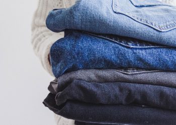 Alfabeto interno. Lettere Speciali. J come Jeans