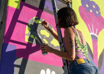 “Libera tempesta”, alla galleria Spazio e Movimento di Cagliari la mostra di Carol Rollo