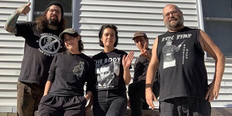 Leaving None But Small Birds –  An Incredible Combo by The Body and Big Brave