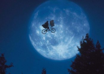 Buon compleanno E.T., l’extraterrestre più amato del cinema compie quarant’anni