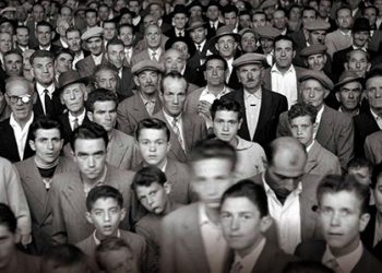 ‘Un mondo a scatti’, il film di Cecilia Mangini e Paolo Pisanelli in giro per la Sardegna