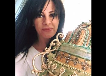 Cuori, pavoncelle e torri di mandorle, un tesoro di dolcezze nelle mani di Anna Gardu