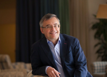 Alessandro Barbero arriva a Sanluri con una lezione su miti e le leggende del Medioevo per il festival Rete dei Castelli