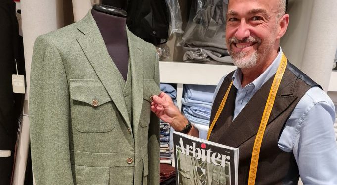 Gianfranco Orrù, è sardo il primo sarto d’Italia: “Un mestiere che si fa per amore”