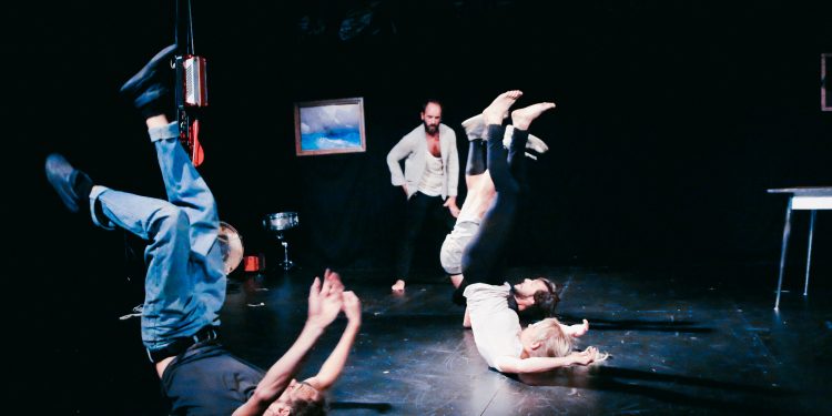 A Carloforte le “Interconnessioni” tra arte, teatro e circo nel documentario di Massimo Gasole per la rassegna Circo all’Attracco