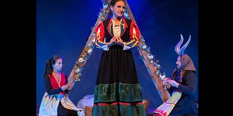 La bandita orgolesa Paska Devaddis rivive a teatro nello spettacolo di Anfiteatro Sud domenica al Teatro delle Saline di Cagliari con Akroama