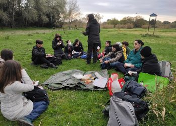 Mizar, esplorazioni tra natura e stelle nel progetto di Punti di Vista dedicato a ragazzi e ragazze con e senza disabilità visive