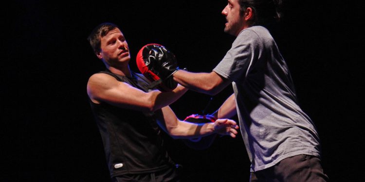 “Due Fratelli”, al Teatro delle Saline di Cagliari vanno in scena tragedia e amore