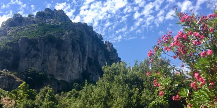 Nuova edizione in Ogliastra per il Festival dei Tacchi, arriva il premio Oscar Giuseppe Cederna per il laboratorio di storie