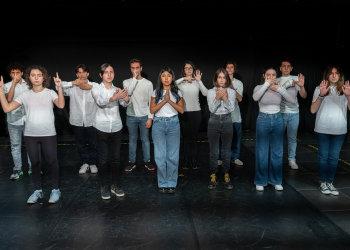 A Cagliari gli aspiranti attori in scena per la rassegna Actor Giovane della Scuola di arte drammatica diretta da Lelio Lecis ed Elisabetta Podda