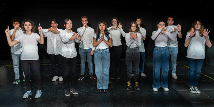 A Cagliari gli aspiranti attori in scena per la rassegna Actor Giovane della Scuola di arte drammatica diretta da Lelio Lecis ed Elisabetta Podda