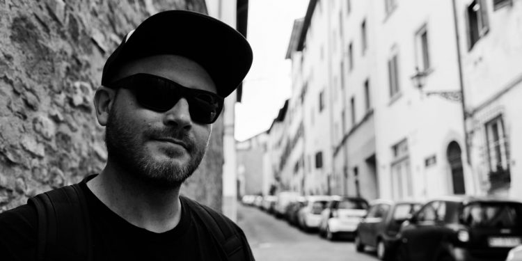 Anime Migranti, il libro di Roberto Pili che parla a tutti noi