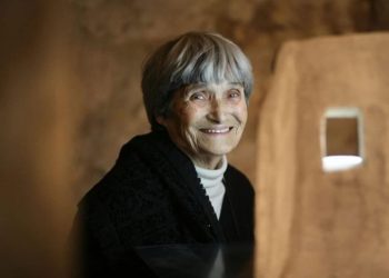 A Ulassai la seconda edizione di ‘Un filo bianco, arte musica e letteratura sulle trame di Maria Lai’ con giornalisti, scrittori, antropologi e registi