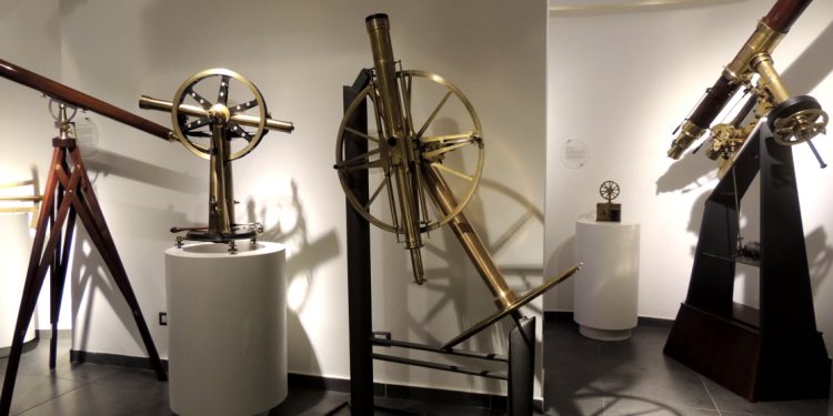 Ritrovate le lettere di Annibale de Gasparis, cacciatore di asteroidi nella Napoli dell’Ottocento