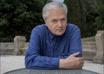 Franco Buffoni arriva a Cagliari per il festival Mondo Eco. “Vi racconto le mie Vite negate”