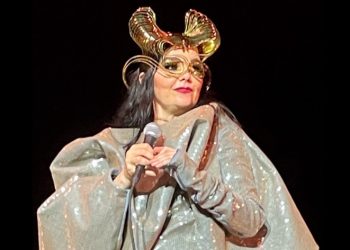 Tre video e un nuovo disco. Björk annuncia così il suo ritorno dopo cinque anni di apparente silenzio