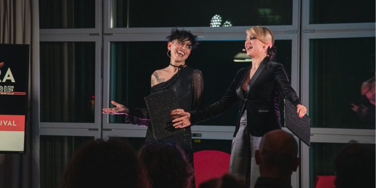 “Assenza più acuta presenza”, successo a Cagliari per il Lucido Festival  con l’ironia e la cifra trasgressiva di LucidoSottile