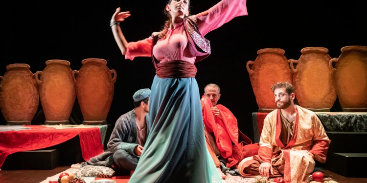 Alì Babà e i quaranta ladroni, Akòama porta in scena a Cagliari le atmosfere magiche de Le Mille e una Notte (con finale a sorpresa)
