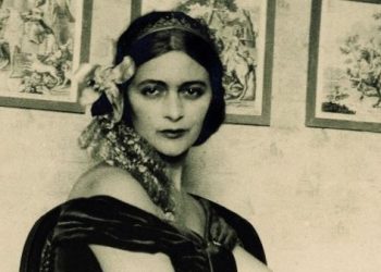 Moda, infanzia, bellezza. Palazzo Siotto a Cagliari si trasforma nella casa di carta di Edina Altara