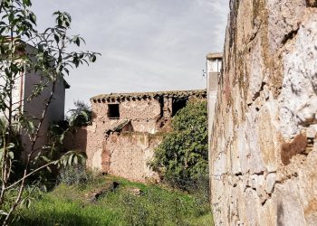 “Làdiri”, l’architetta Sara Collu esplora il mondo dell’abitare sardo in terra cruda