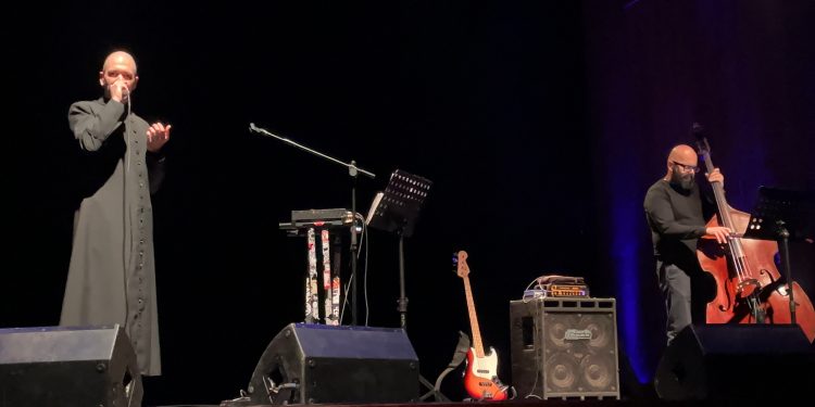 Bakis Beks nel nome del padre