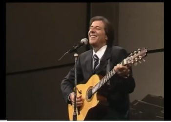 Vent’anni senza Giorgio Gaber, per ricordarlo un film e il catalogo del teatro canzone rimasterizzato