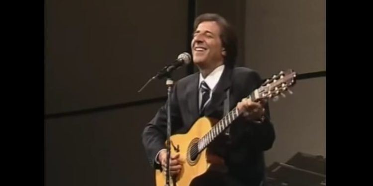 Vent’anni senza Giorgio Gaber, per ricordarlo un film e il catalogo del teatro canzone rimasterizzato