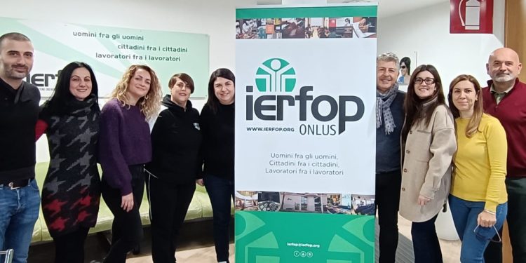 A Cagliari il primo corso professionale per tecnici dell’orientamento e mobilità delle persone disabili della vista 