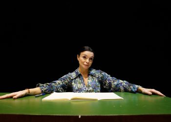 Elena Pau torna in scena a Cagliari nello spettacolo di Giuseppe Manfridi La supplente