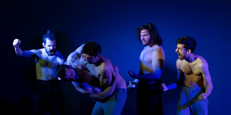 Teatro, gli Artisti fuori posto portano in scena “La prima regola del Fight Club” ispirato al romanzo di Palaniuk