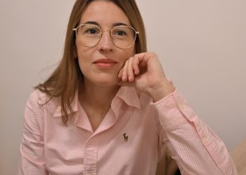 Éntula, nuova tappa a Cagliari con il primo romanzo della giornalista Laura Fois