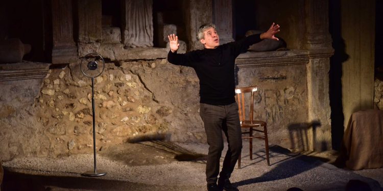 Cagliari, ottant’anni dopo i bombardamenti Cada Die Teatro porta in scena il dramma della guerra con “Memorie di guerra, percorsi di pace”