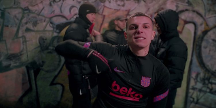 Rhove, da Shakerando a rovesciarla a là Pelé