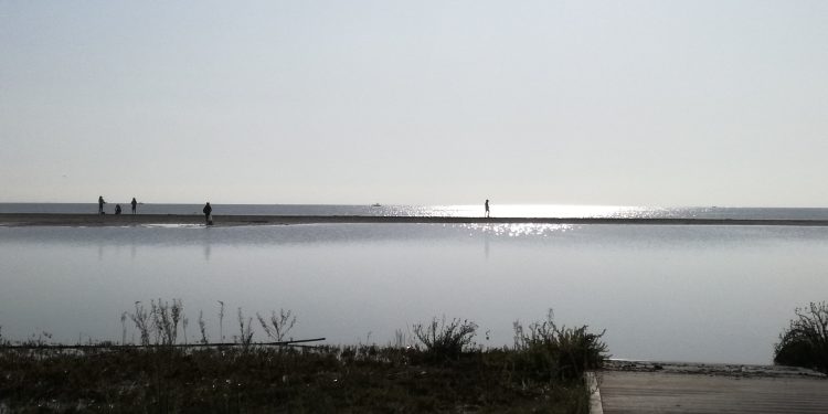 Lo specchio sul mare