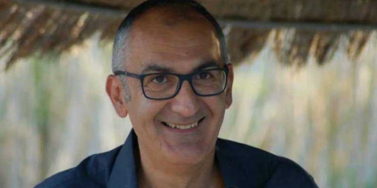 Francesco Abate presenta Giallo sardo 2, un’altra estate di delitti e misteri nella antologia di racconti in salsa noir