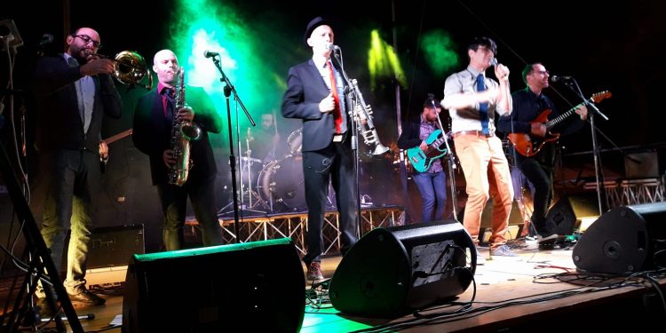 Che combo Ratapignata e SeuInStreet Band!: “Caboniscu, nuovo capitolo della nostra storia. Dal 1998 continuiamo a divertirci”